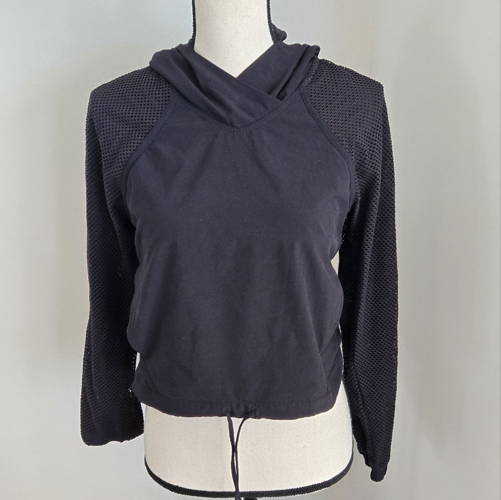 Lululemon Catch a Breeze Pullover Black Jackey